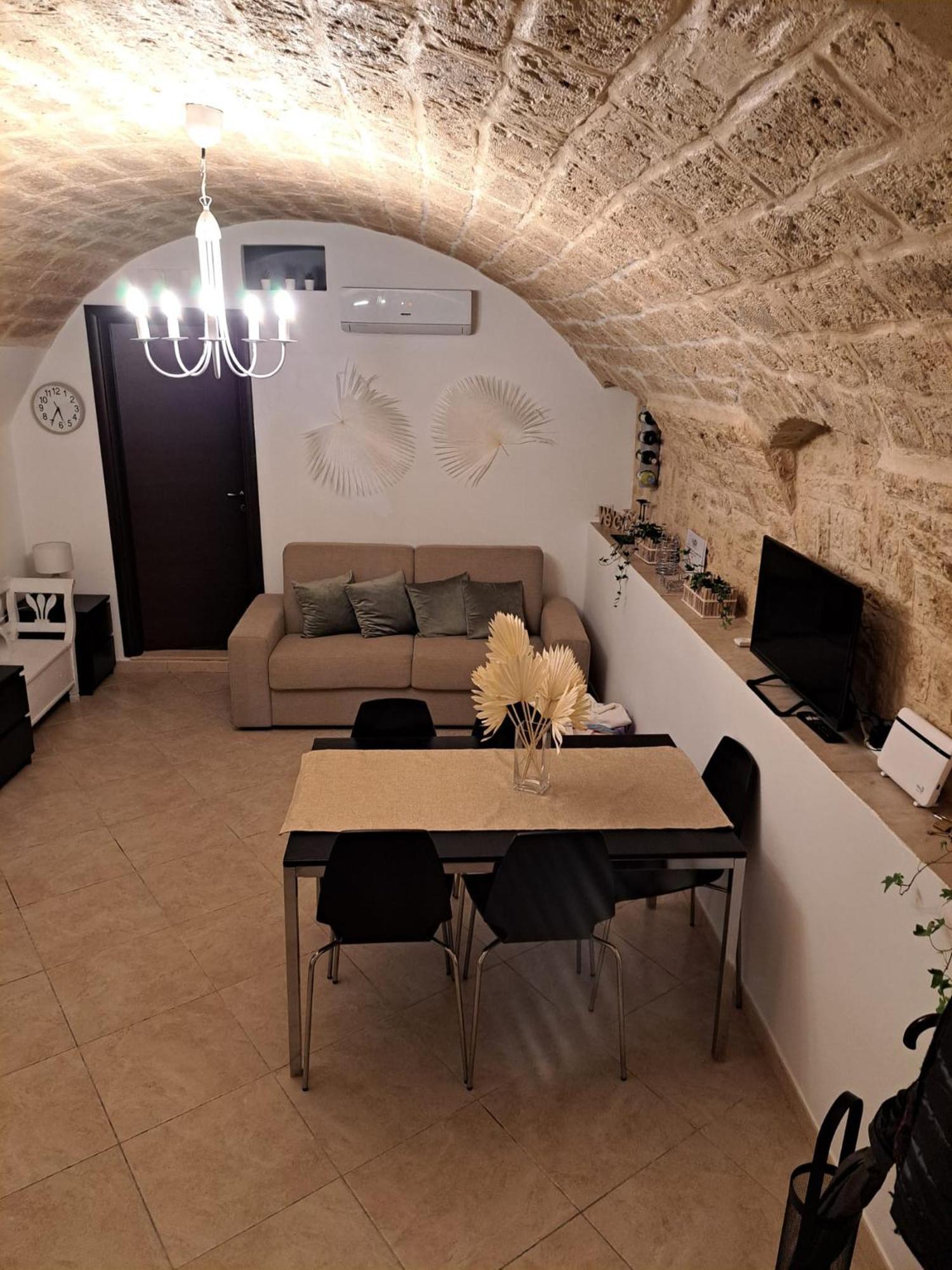 Appartement Myrrh Casa Vacanze à Bari Extérieur photo